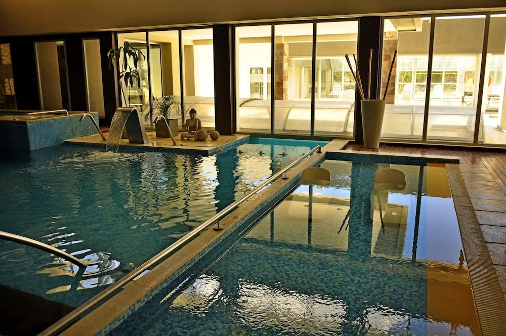 Rayentray Grand Hotel Puerto Madryn Buitenkant foto
