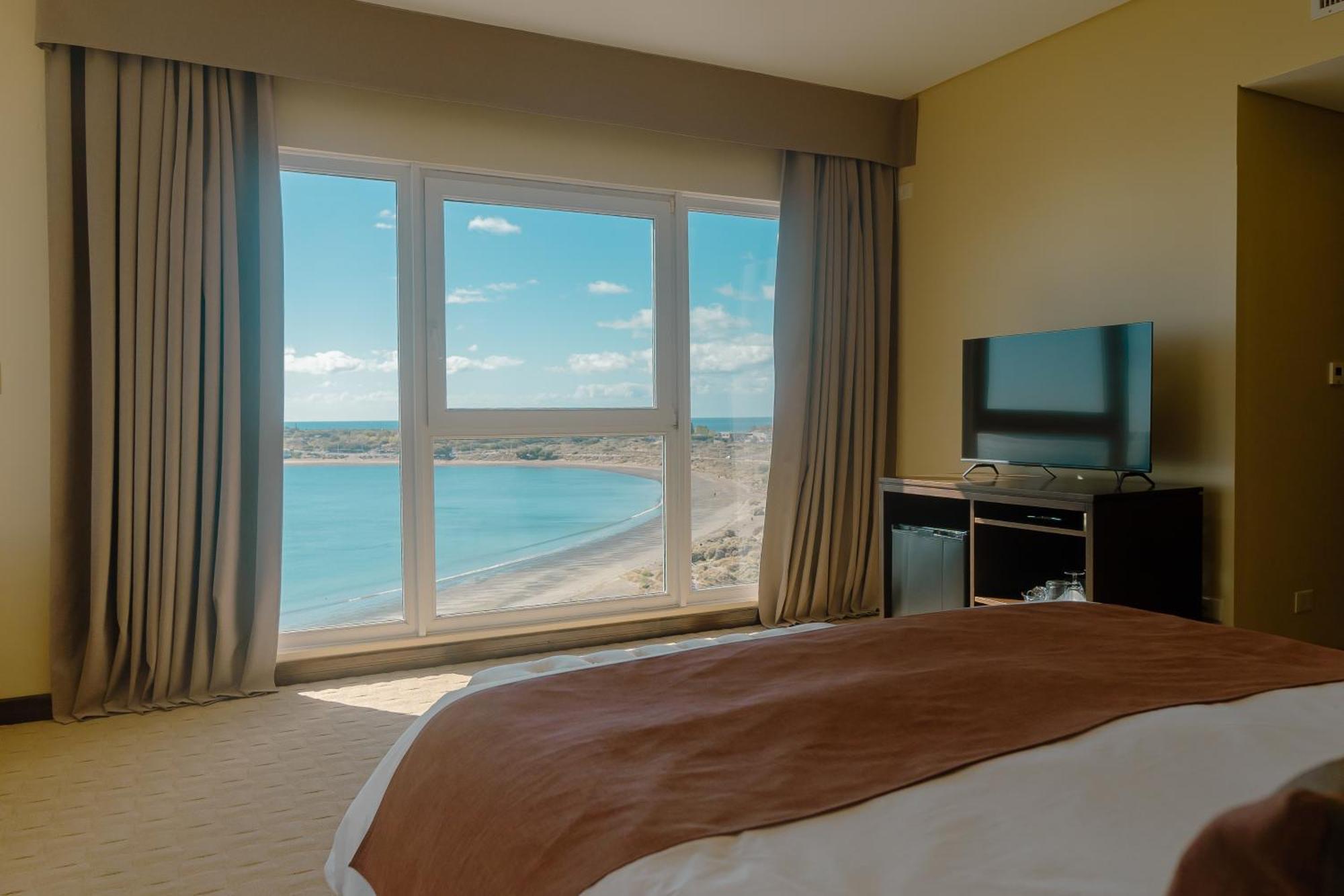 Rayentray Grand Hotel Puerto Madryn Buitenkant foto